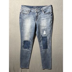 Old Navy Women's 12 Petite Mid-Rise Skinny Jeans Light Wash Distressed Patched